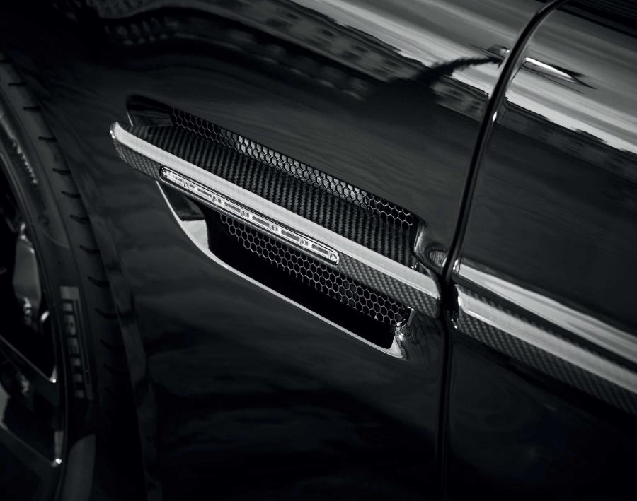 Детали экстерьера Aston Martin Vanquish Carbon Black 2014 года  (фото 3 из 30)